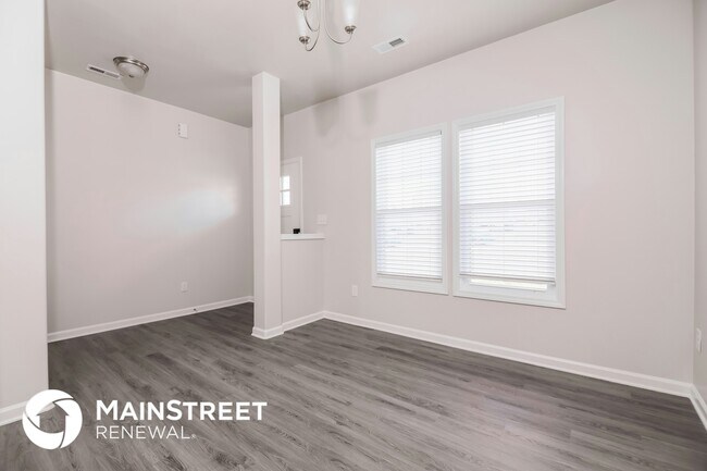 Foto del edificio - 328 Darecrest Ln