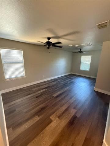 Building Photo - 688 River Garden Dr