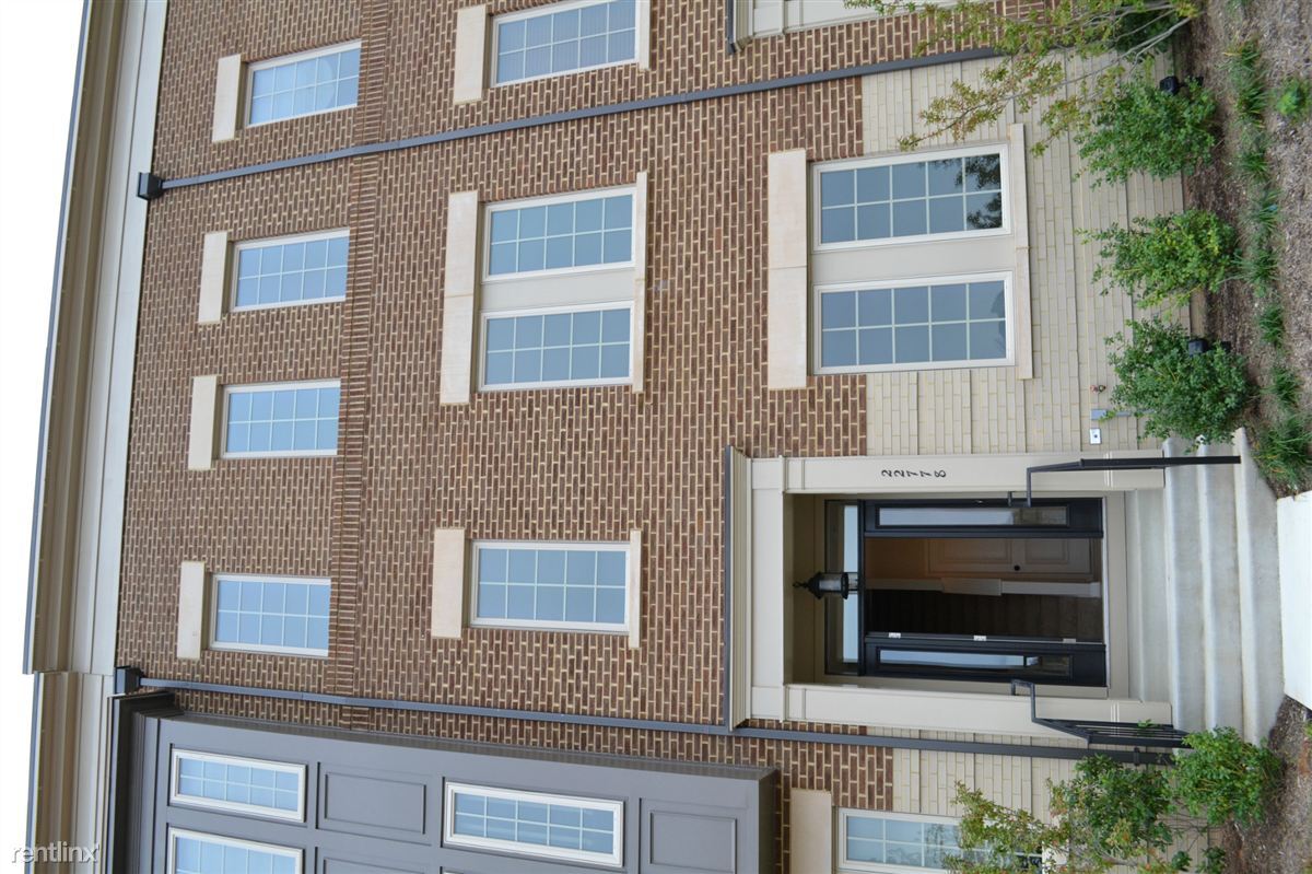 Primary Photo - 22778 Sagamore Sq