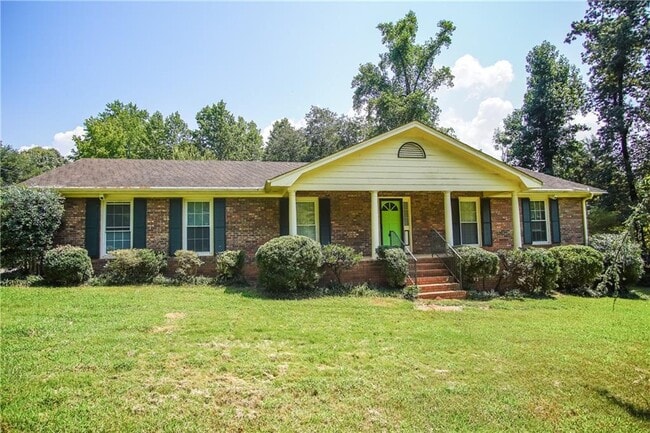 Building Photo - 2173 Holly Ct