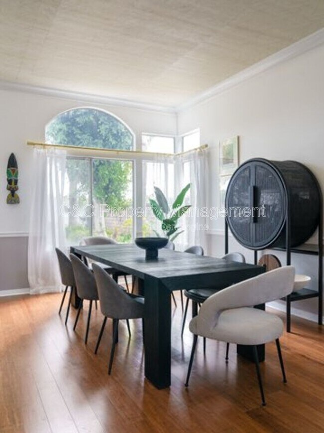 Foto del edificio - 5234 Chariton Ave