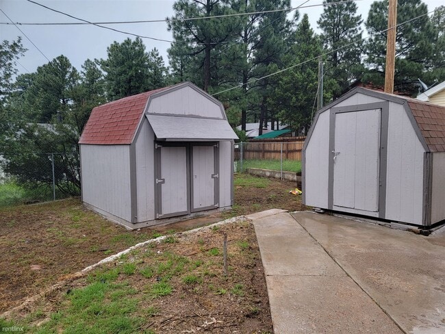 Building Photo - 4 br, 3 bath House - 1220 West Owens