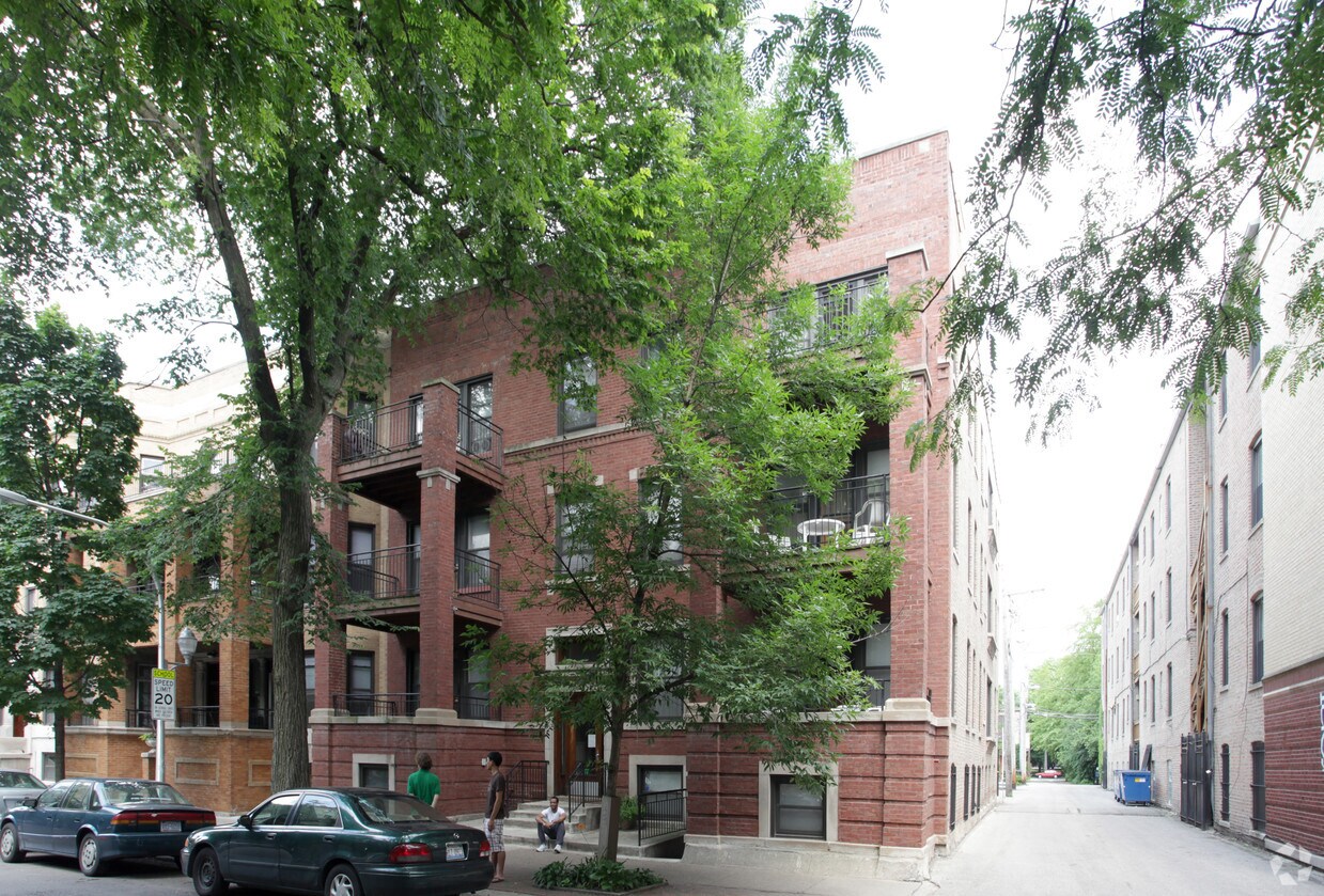 Foto principal - 5411-5413 S Woodlawn Ave