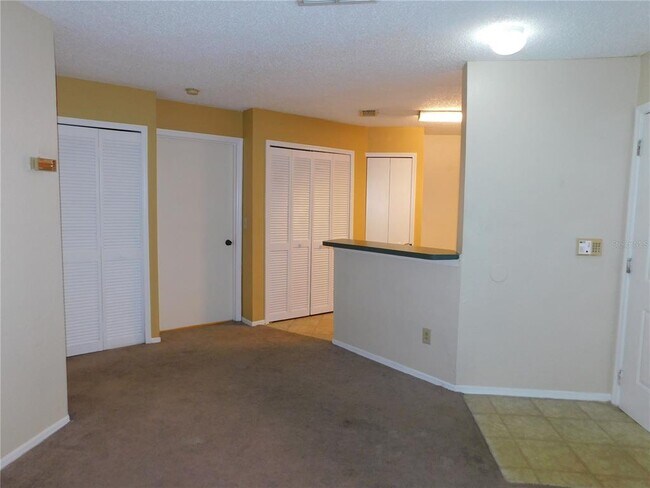 Building Photo - 3705 SW 27th St