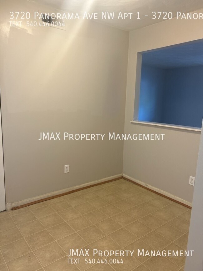 Building Photo - This property has a no security deposit op...