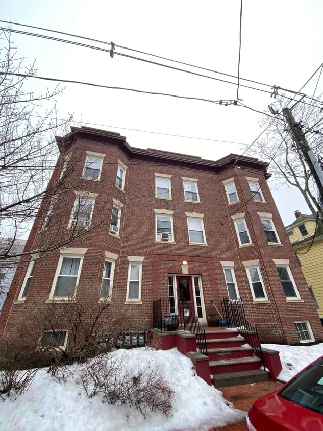 9 Fairfield St, Cambridge, MA 02140 Apartments in Cambridge, MA