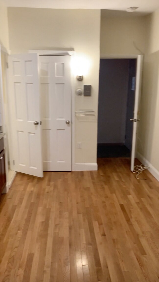 Building Photo - 49 S Huntington Ave