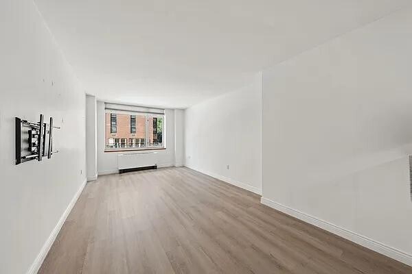 Building Photo - 1760 Second Avenue