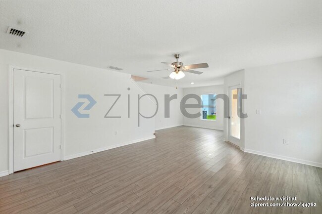 Foto del edificio - 5309 New Friendship Pl