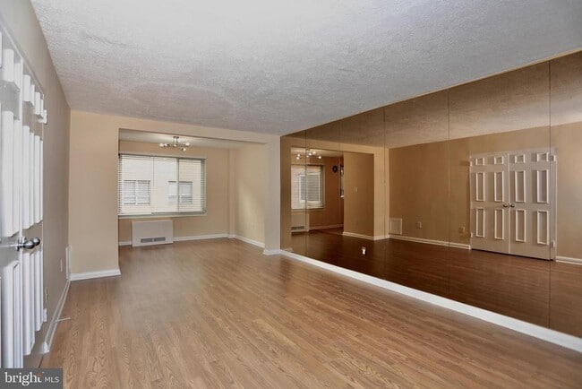 Building Photo - 1727 Massachusetts Ave NW
