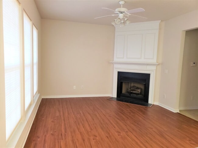 Photo - 115 Brentfield Loop Townhome