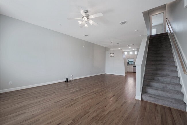 Building Photo - 7650 Springhill St