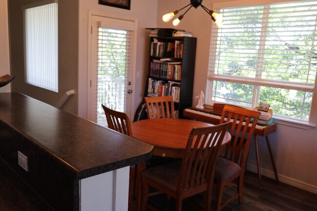 Building Photo - 54 S 1520 W