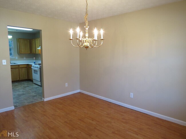 Foto del edificio - 334 Fallview Dr