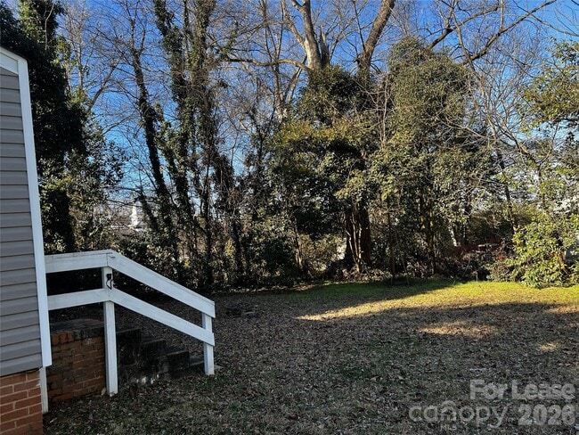 Foto del edificio - 107 N Turner Ave