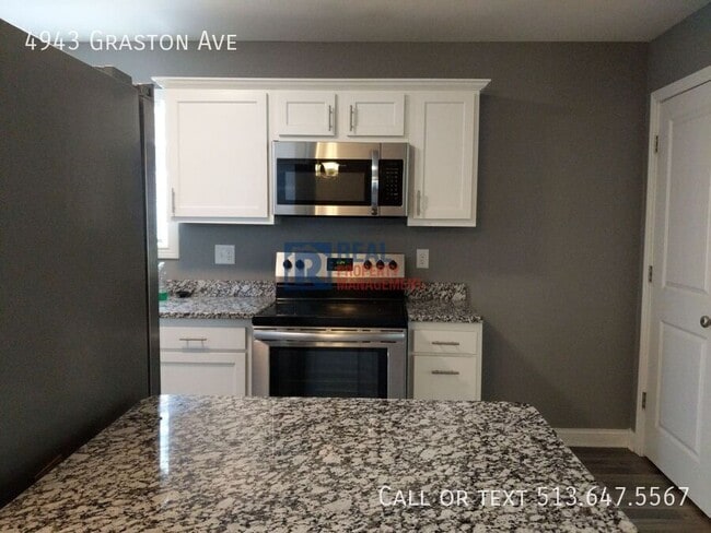 Foto del edificio - 4943 Graston Ave