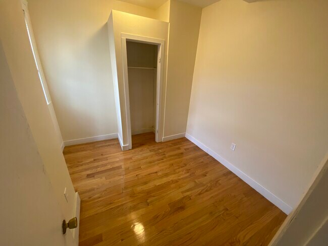 Building Photo - 215 Harvard Ave