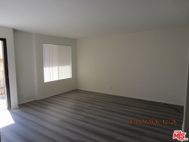 Foto del edificio - 1212 Beachwood Dr