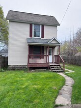 Building Photo - 1047 Park St SW