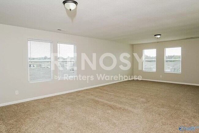 Building Photo - 123 Forestbrook Dr