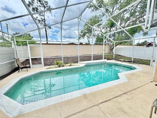 Building Photo - 7724 Water Oak Ct