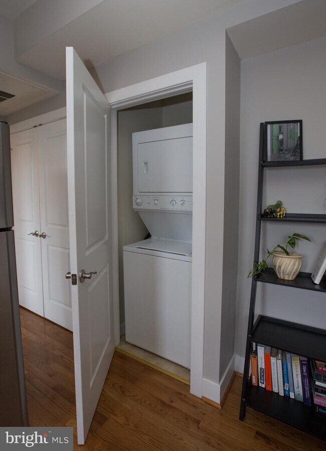 Foto del edificio - 2 17th St SE