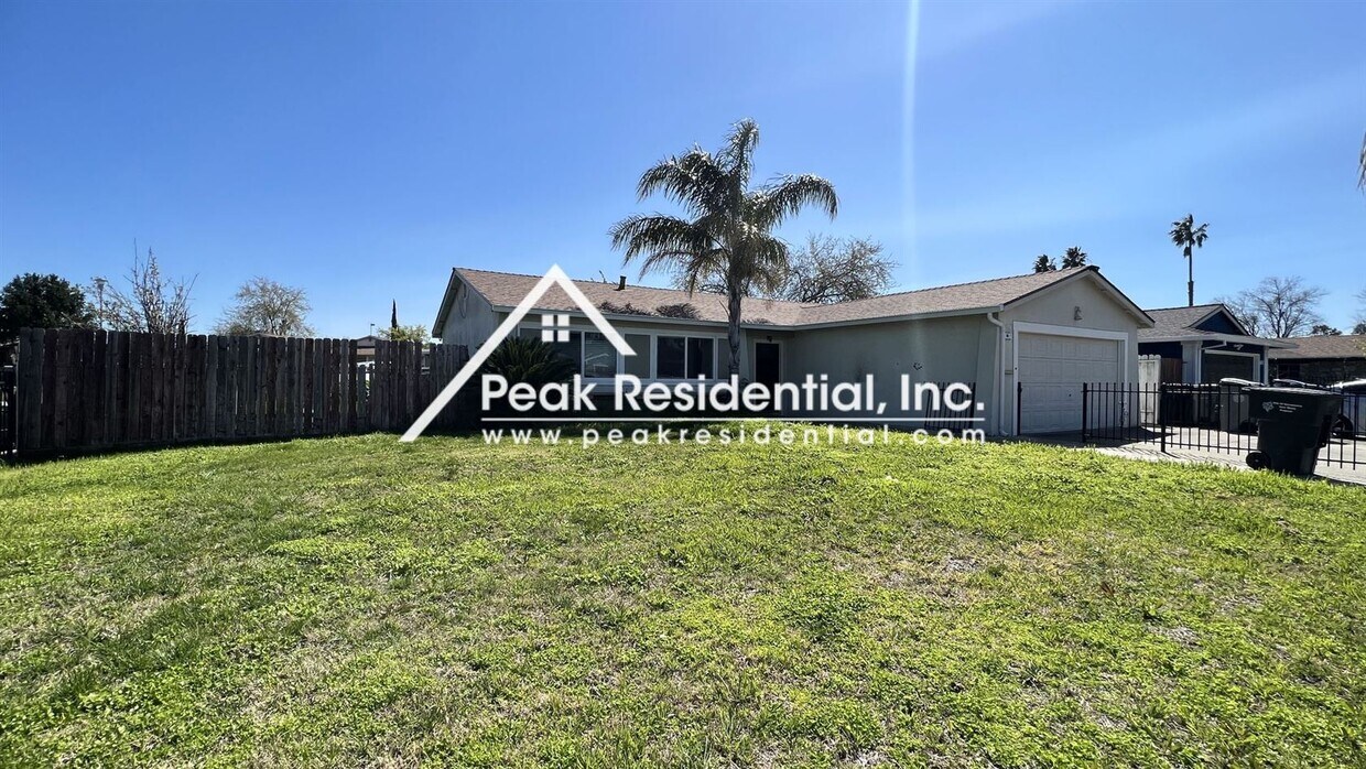 Foto principal - 3 br, 1.5 bath House - 6104 Heath Way