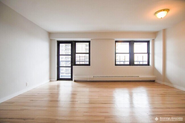 Foto del edificio - 111 Wadsworth Ave