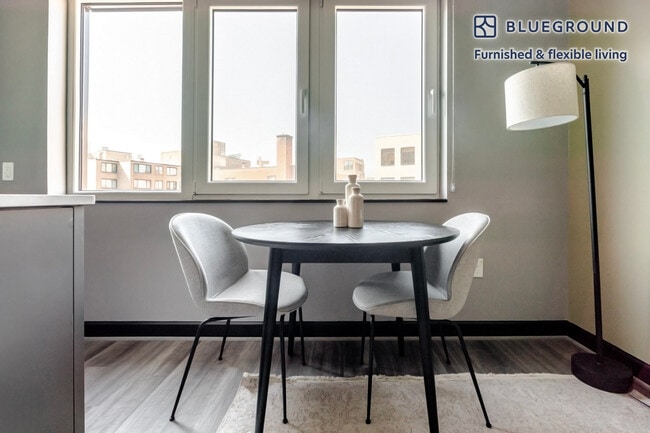 Building Photo - 1313 L St NW