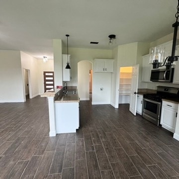 Foto del edificio - 409 Hardwicke Ln