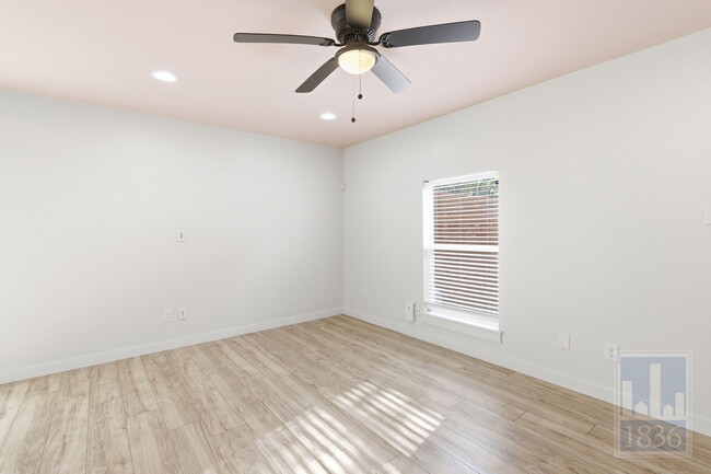 Foto del edificio - 1308 Southport Dr