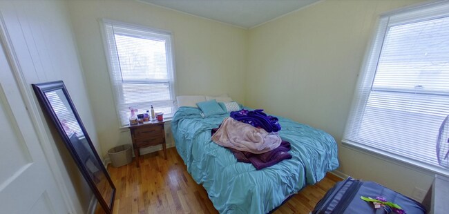 Foto del edificio - 3D Tour Available - Off-Street Parking + Washer & Dryer + Hardwood Floors! Available August 1st!