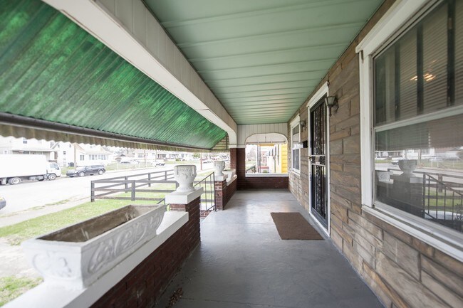 Building Photo - 3 br, 2 bath House - 1125 Cecil Ave