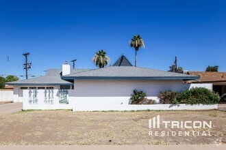 Building Photo - 7730 N 33rd Dr
