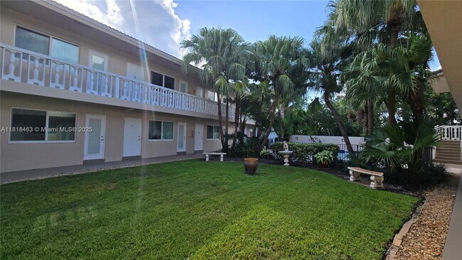 Foto del edificio - 2110 NE 39th St