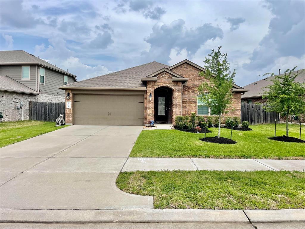 Primary Photo - 18326 Pin Oak Lake Dr