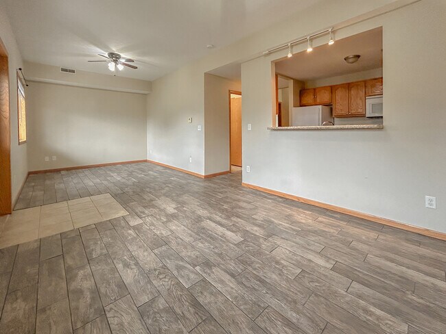 Foto del edificio - 101 E Rose St