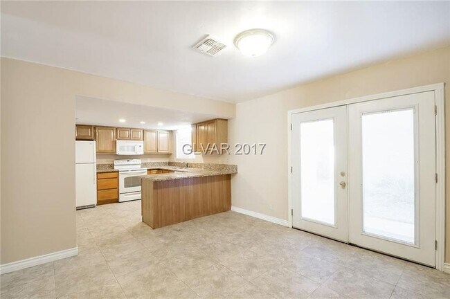 Foto del edificio - 4152 Flamingo Crest Dr