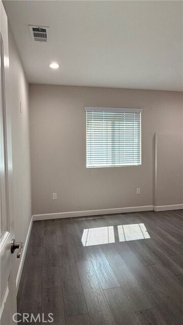 Foto del edificio - 11088 Spruce Ave