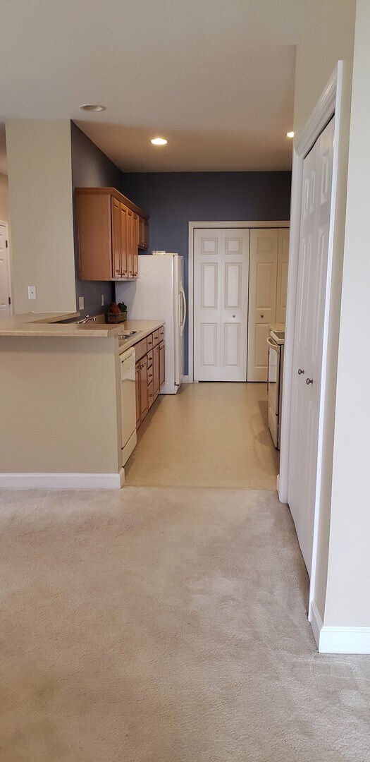 Building Photo - Ground floor 2 bed/2bath in Cobblefield Po...