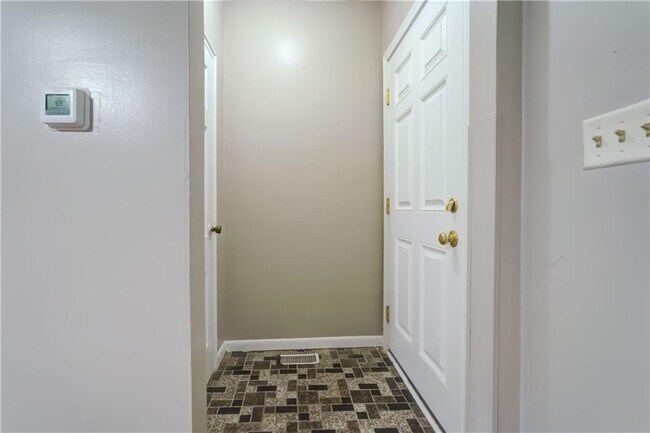 Foto del edificio - 4539 Dewey Ave