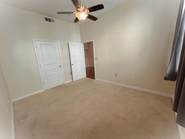 Spacious Bedoom - 2020 5th Ave S