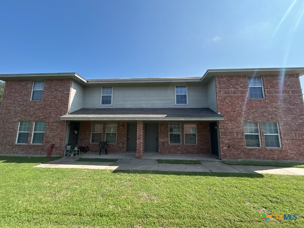 Foto principal - 310 Creek St