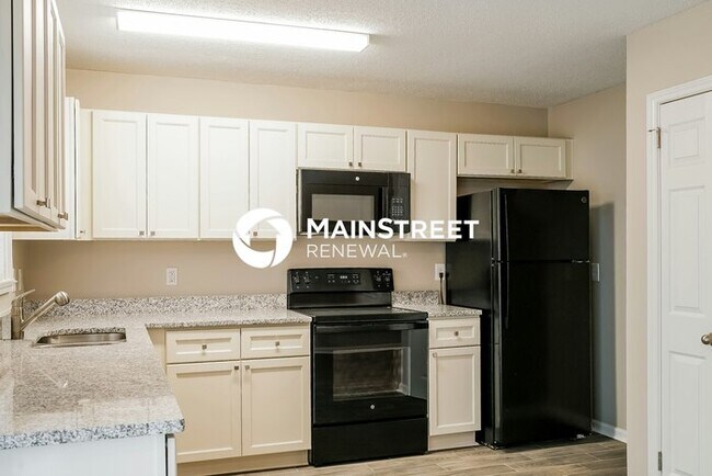 Foto del edificio - 4 Bedroom Pet-Friendly Home in Durham, NC with Main Street Renewal