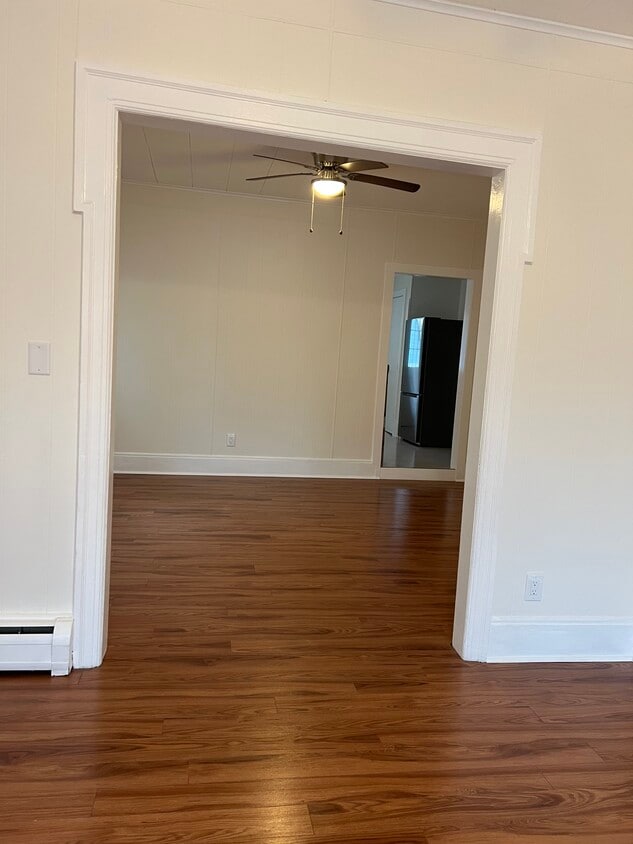 Foto principal - 513 S Albany St