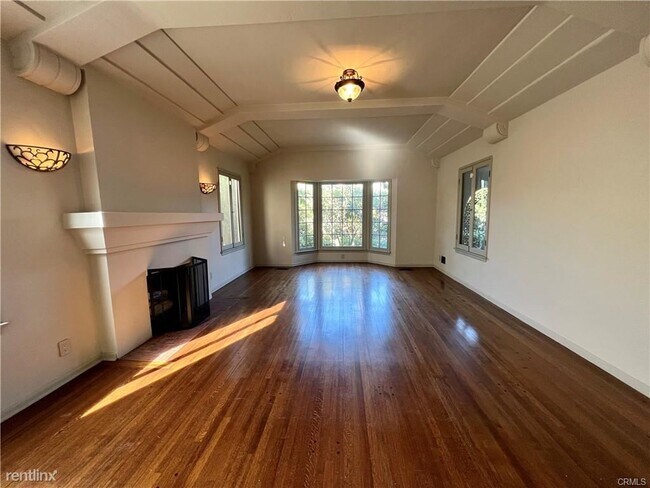 Foto del edificio - 3 br, 2 bath House - 8210 W 4th St