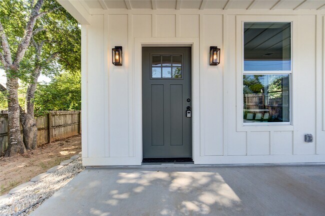 Foto del edificio - 11 E Obryant St