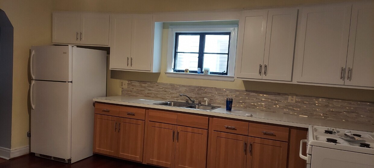 Foto principal - 230 Highland Ave