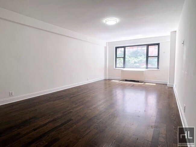 Building Photo - EAST 56 STREET