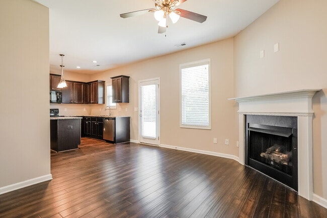 Foto del edificio - 422 Crawford Pkwy